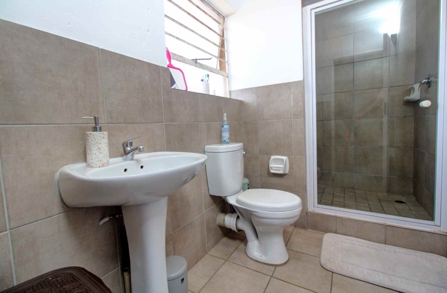 3 Bedroom Property for Sale in Wilgeheuwel Gauteng