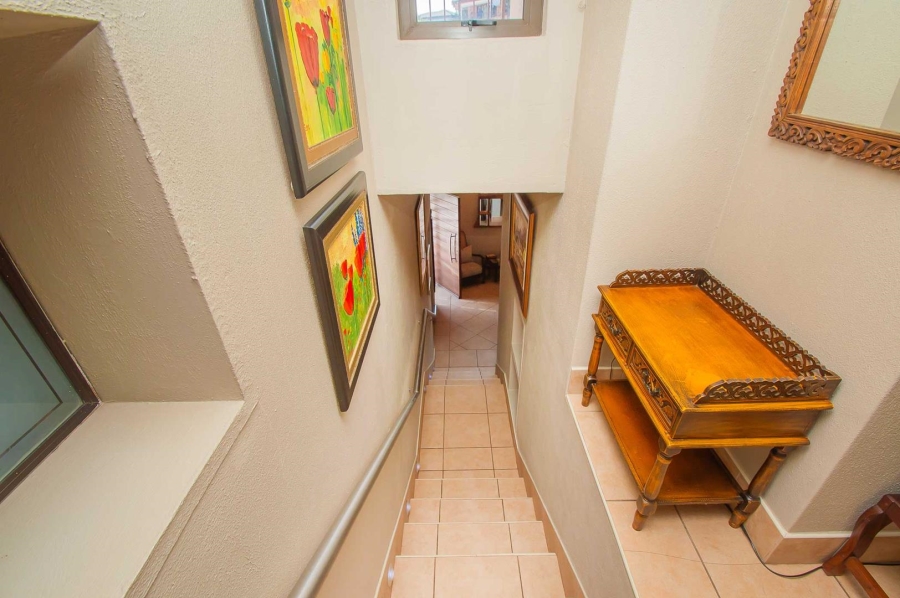 3 Bedroom Property for Sale in Constantia Kloof Gauteng