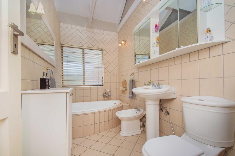 3 Bedroom Property for Sale in Constantia Kloof Gauteng