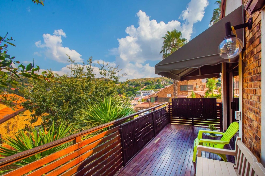 3 Bedroom Property for Sale in Constantia Kloof Gauteng