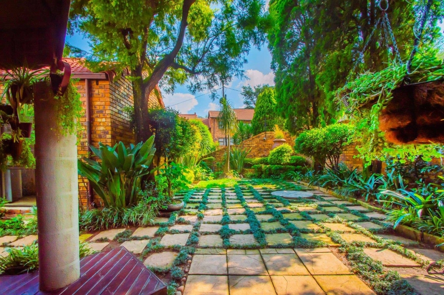 3 Bedroom Property for Sale in Constantia Kloof Gauteng