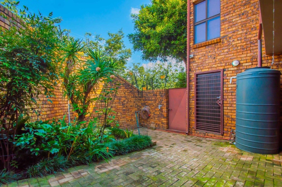 3 Bedroom Property for Sale in Constantia Kloof Gauteng