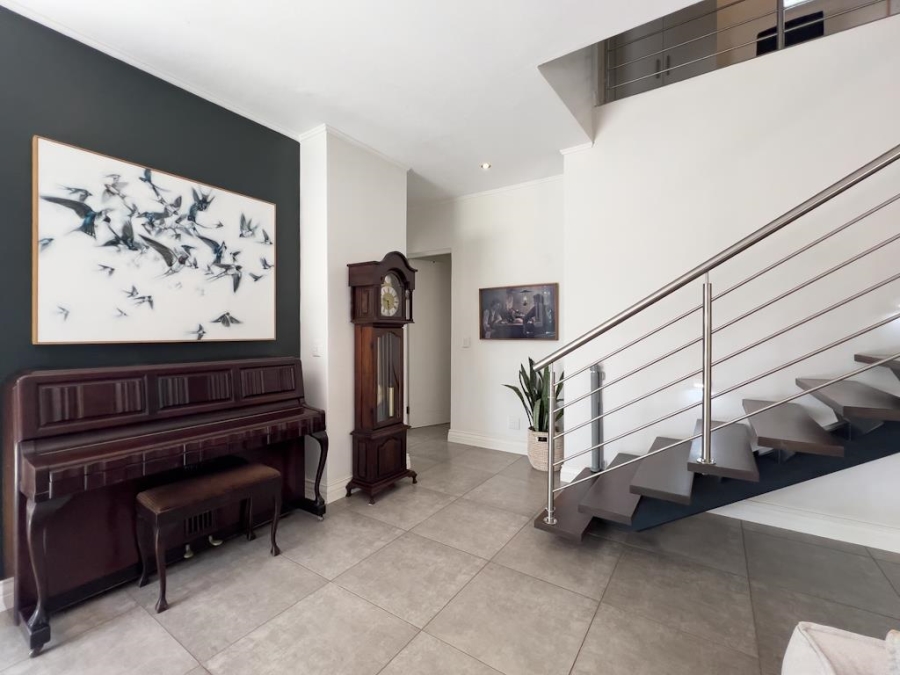 4 Bedroom Property for Sale in Midstream Hill Gauteng