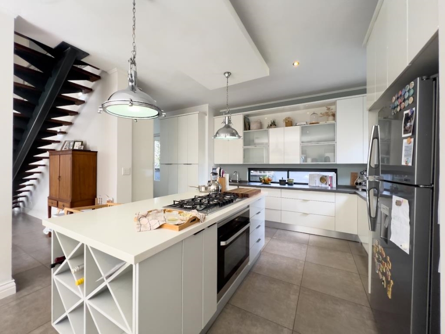 4 Bedroom Property for Sale in Midstream Hill Gauteng