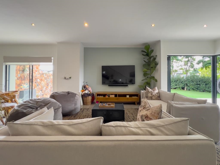 4 Bedroom Property for Sale in Midstream Hill Gauteng