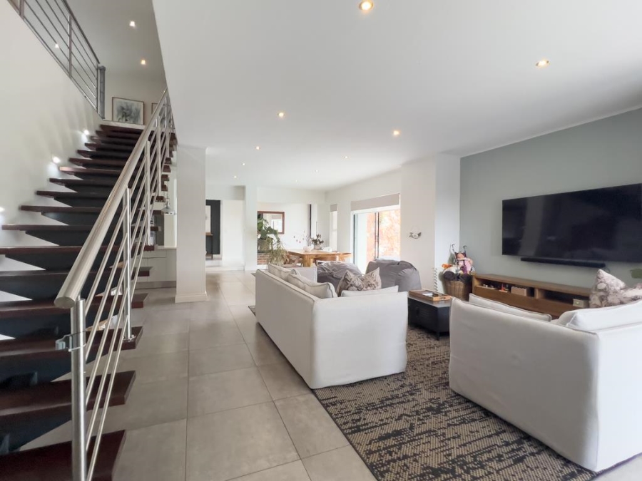 4 Bedroom Property for Sale in Midstream Hill Gauteng