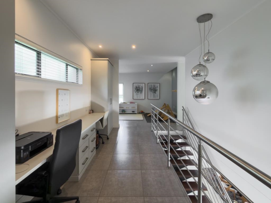 4 Bedroom Property for Sale in Midstream Hill Gauteng