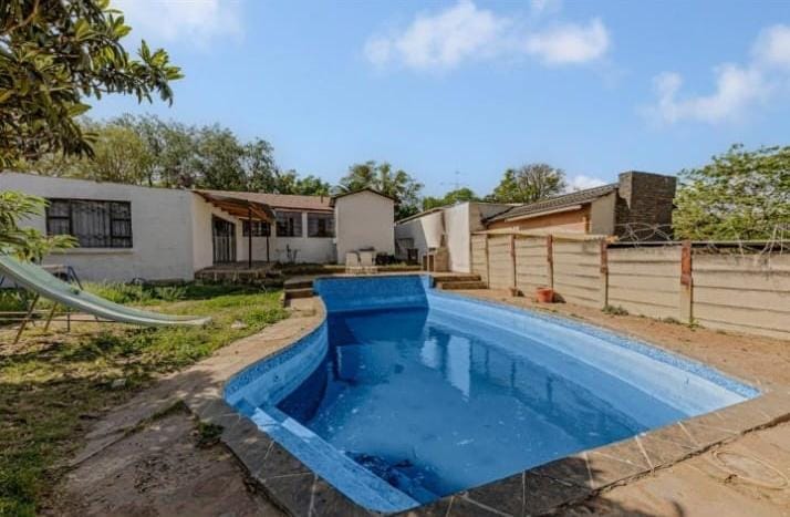 4 Bedroom Property for Sale in Georginia Gauteng