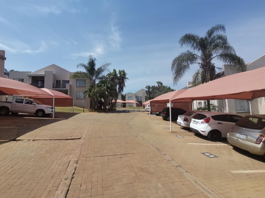 To Let 2 Bedroom Property for Rent in Garsfontein Gauteng