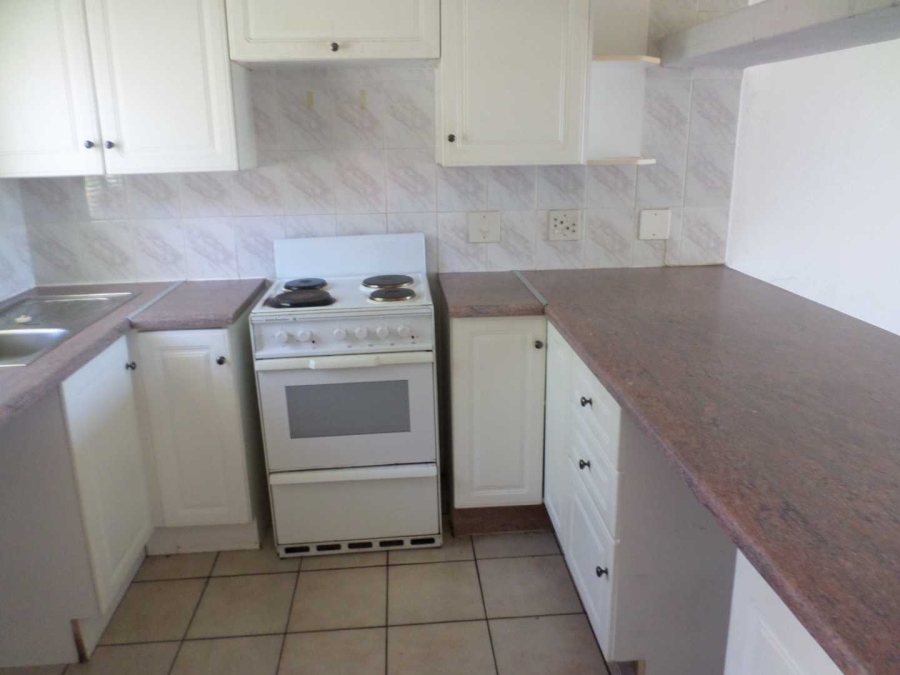 To Let 2 Bedroom Property for Rent in Garsfontein Gauteng