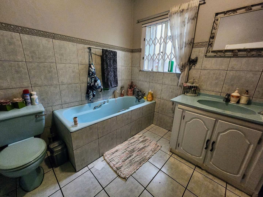 4 Bedroom Property for Sale in Parktown Estate Gauteng