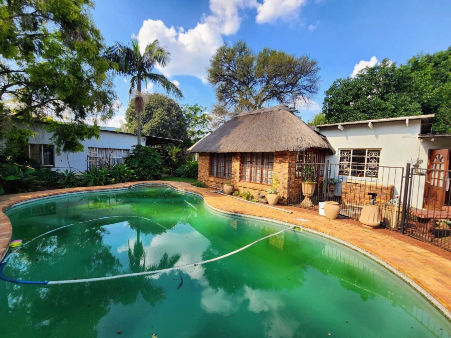 4 Bedroom Property for Sale in Parktown Estate Gauteng