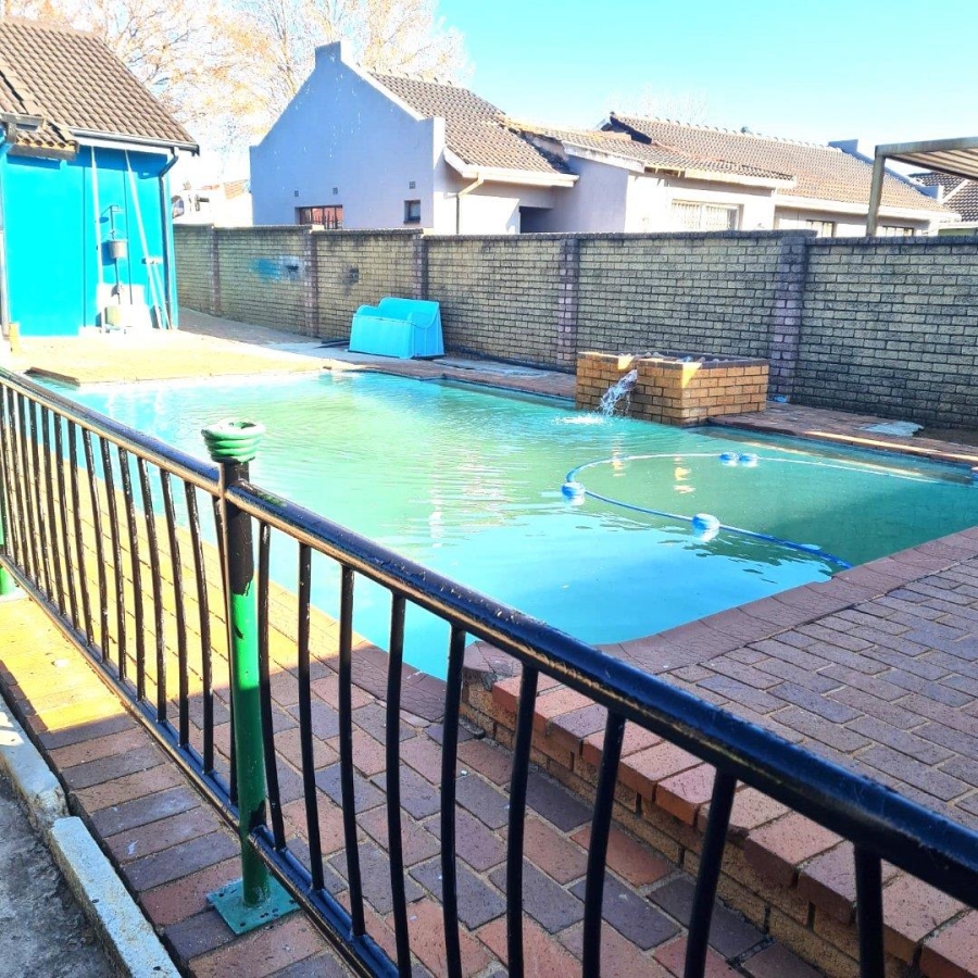 3 Bedroom Property for Sale in Ennerdale Gauteng