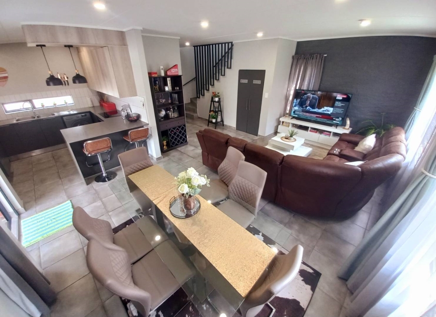 4 Bedroom Property for Sale in Lotus Gardens Gauteng