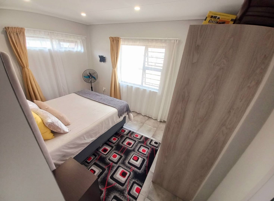 4 Bedroom Property for Sale in Lotus Gardens Gauteng