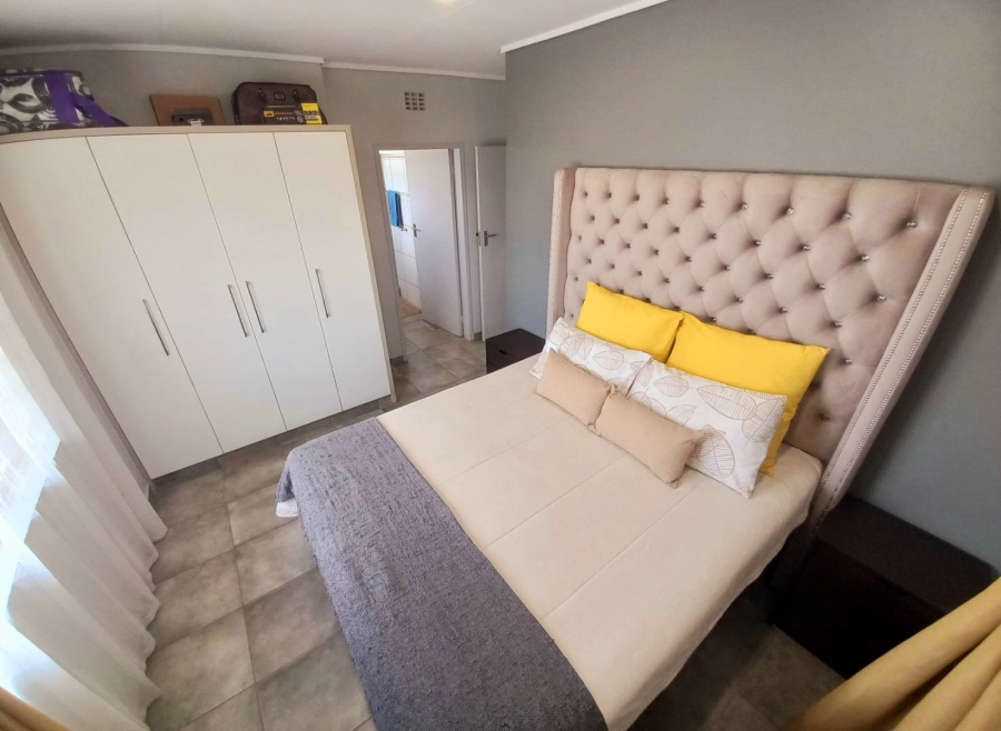 4 Bedroom Property for Sale in Lotus Gardens Gauteng