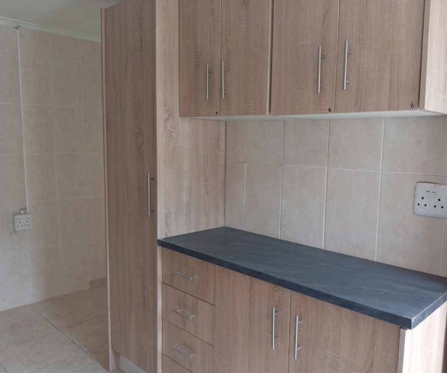 To Let 0 Bedroom Property for Rent in Orange Grove Gauteng