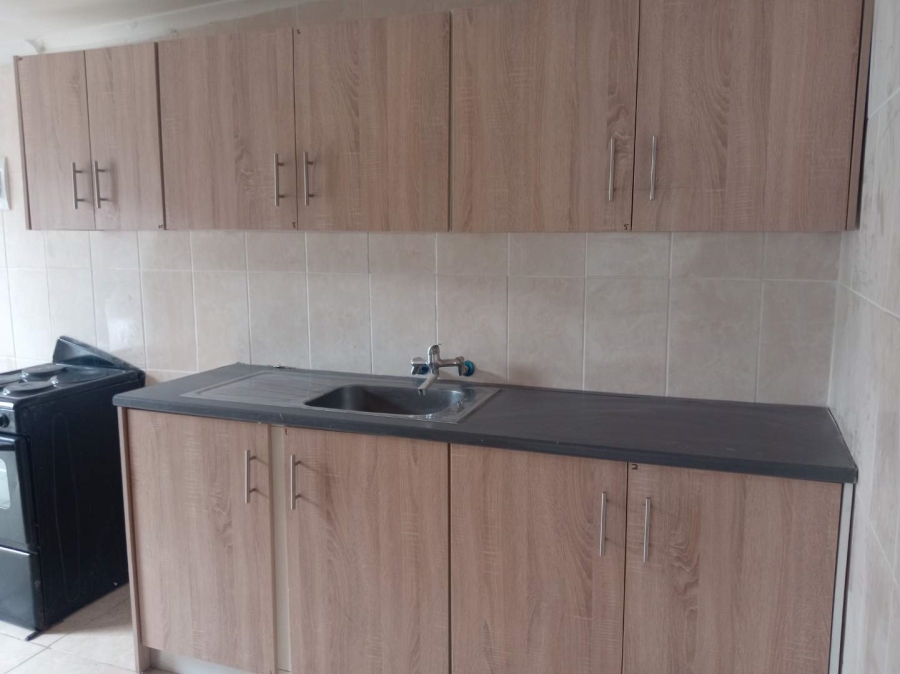 To Let 0 Bedroom Property for Rent in Orange Grove Gauteng