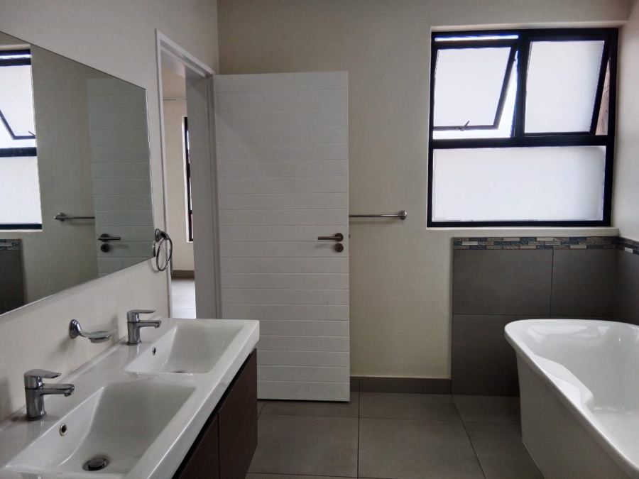 3 Bedroom Property for Sale in Bedfordview Gauteng