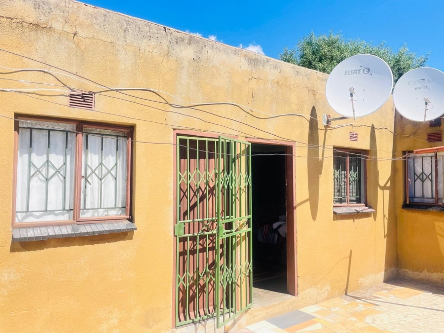 2 Bedroom Property for Sale in Katlehong Gauteng