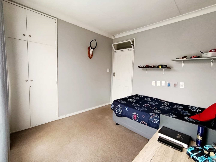 3 Bedroom Property for Sale in Verwoerdpark Gauteng