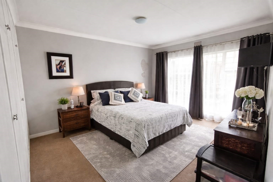 3 Bedroom Property for Sale in Verwoerdpark Gauteng