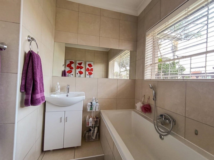 3 Bedroom Property for Sale in Verwoerdpark Gauteng