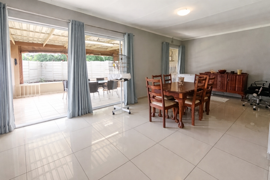 3 Bedroom Property for Sale in Verwoerdpark Gauteng