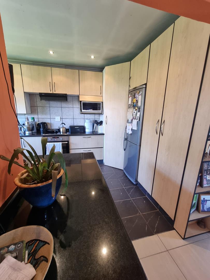 3 Bedroom Property for Sale in Brackenhurst Gauteng