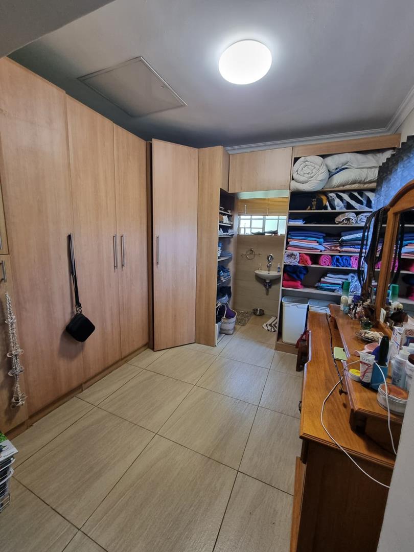 3 Bedroom Property for Sale in Brackenhurst Gauteng