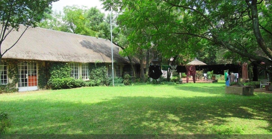 4 Bedroom Property for Sale in Buccleuch Gauteng