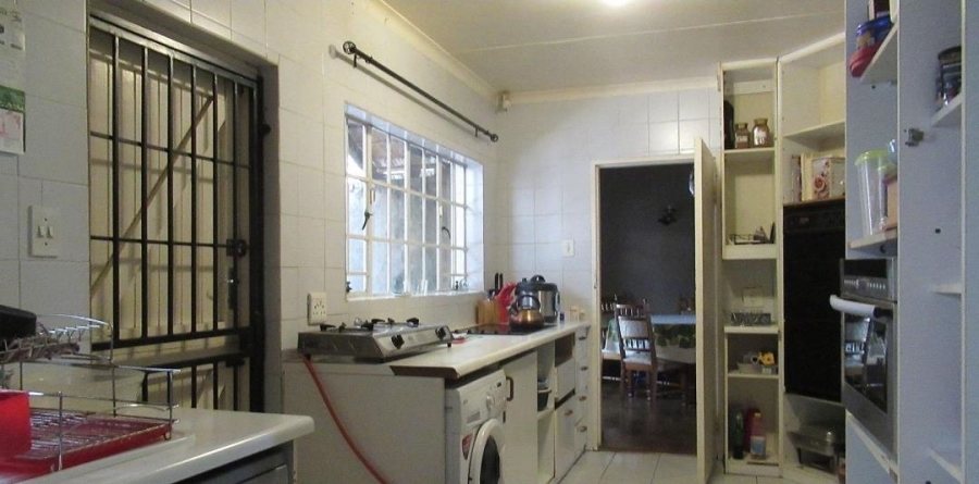 4 Bedroom Property for Sale in Buccleuch Gauteng