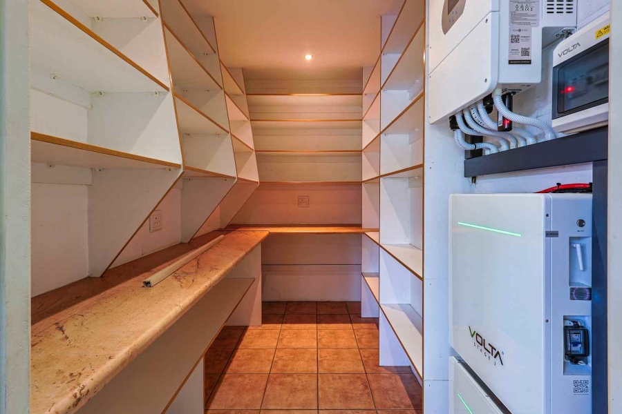 3 Bedroom Property for Sale in Wapadrand Gauteng