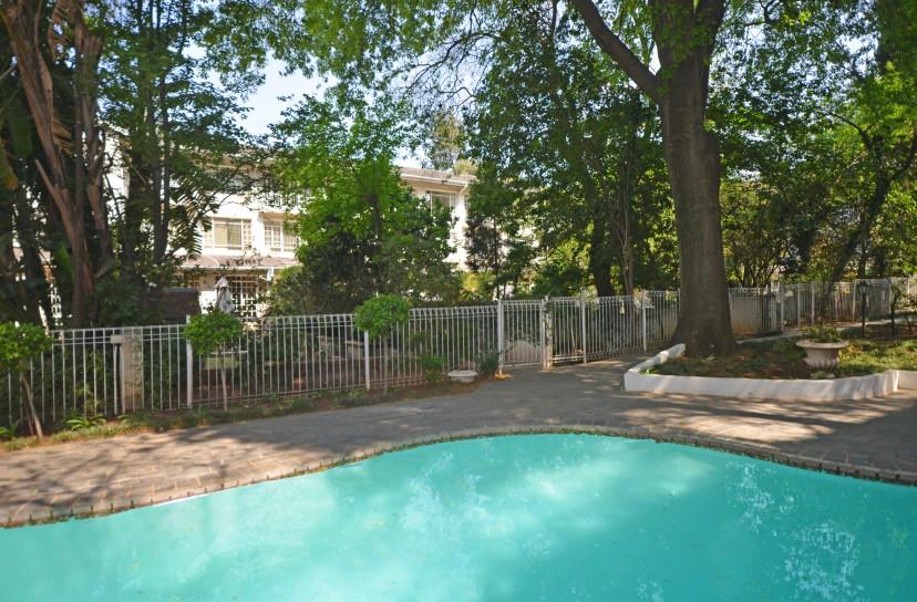 To Let 2 Bedroom Property for Rent in Sandown Gauteng