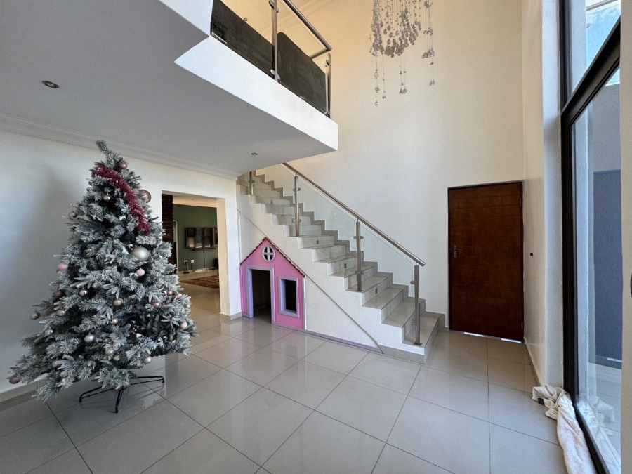 5 Bedroom Property for Sale in Centurion Central Gauteng