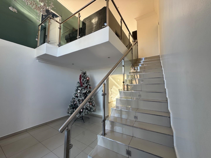 5 Bedroom Property for Sale in Centurion Central Gauteng