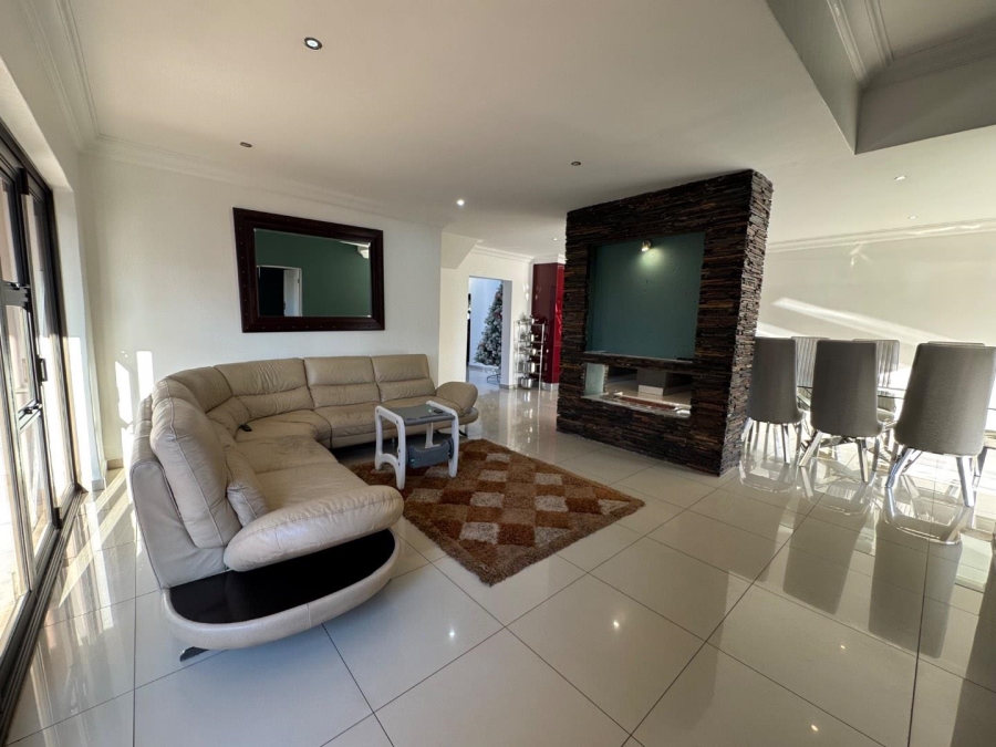 5 Bedroom Property for Sale in Centurion Central Gauteng
