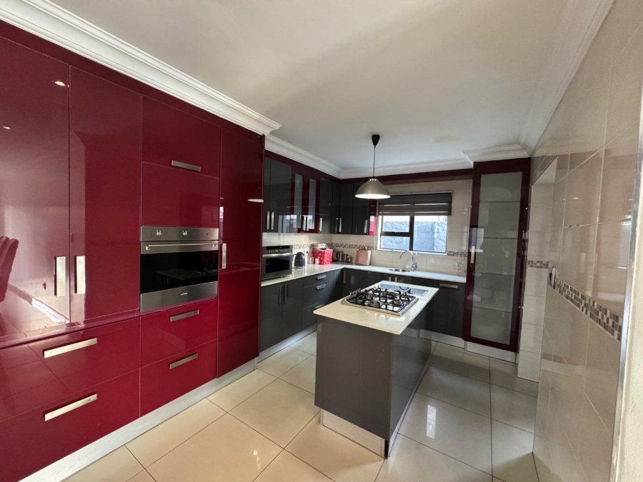 5 Bedroom Property for Sale in Centurion Central Gauteng