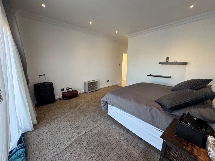 5 Bedroom Property for Sale in Centurion Central Gauteng