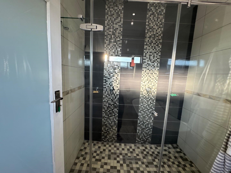 5 Bedroom Property for Sale in Centurion Central Gauteng