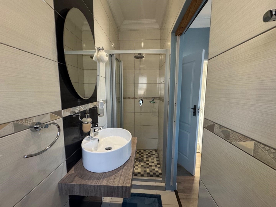 5 Bedroom Property for Sale in Centurion Central Gauteng