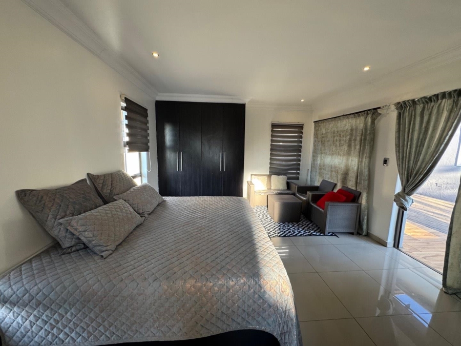 5 Bedroom Property for Sale in Centurion Central Gauteng