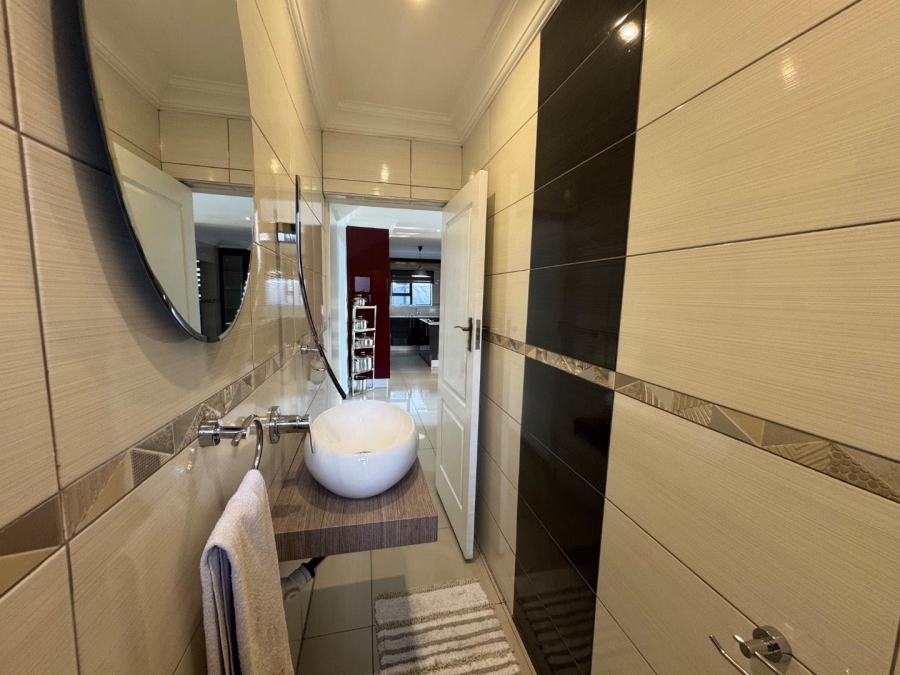 5 Bedroom Property for Sale in Centurion Central Gauteng