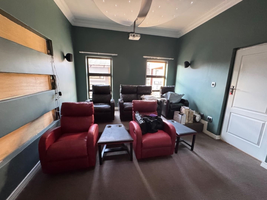 5 Bedroom Property for Sale in Centurion Central Gauteng