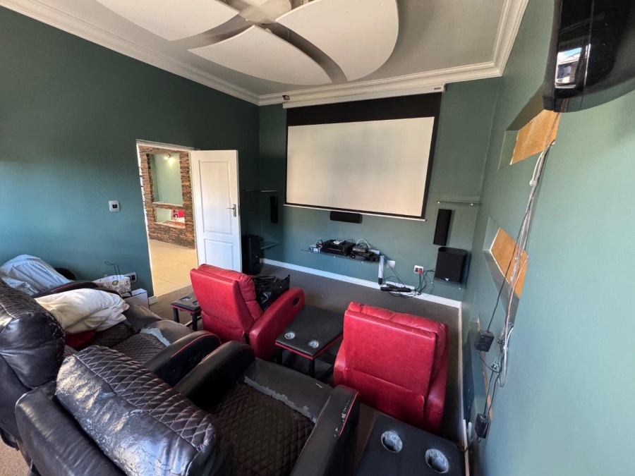 5 Bedroom Property for Sale in Centurion Central Gauteng