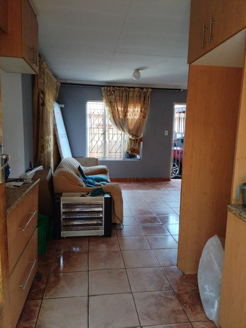 To Let 2 Bedroom Property for Rent in Mahube Valley Gauteng