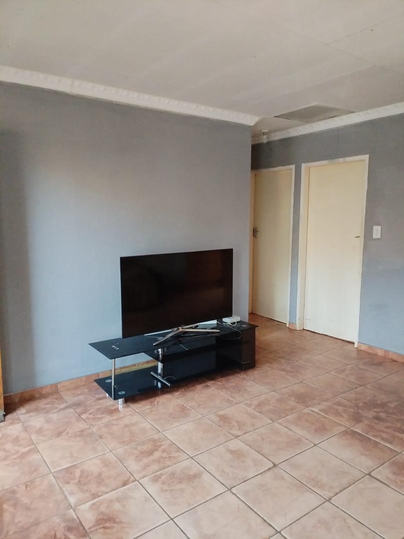 To Let 2 Bedroom Property for Rent in Mahube Valley Gauteng
