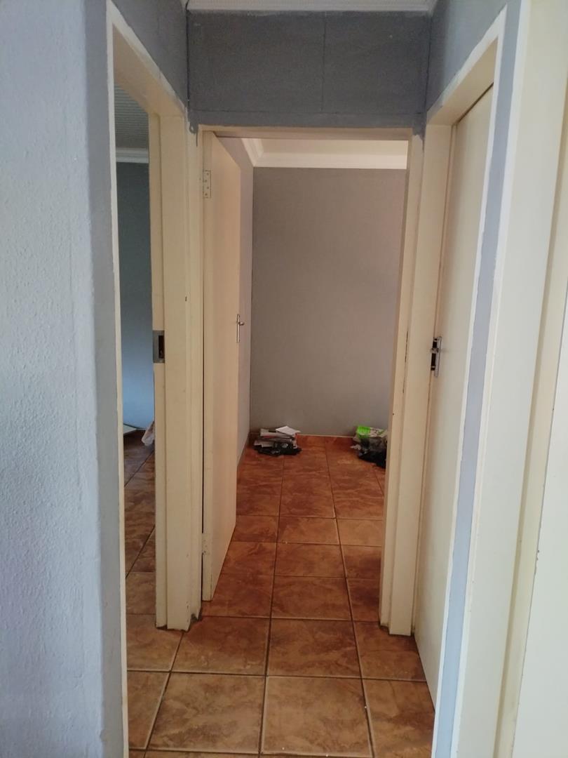To Let 2 Bedroom Property for Rent in Mahube Valley Gauteng