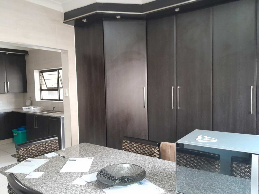 3 Bedroom Property for Sale in South Crest Gauteng