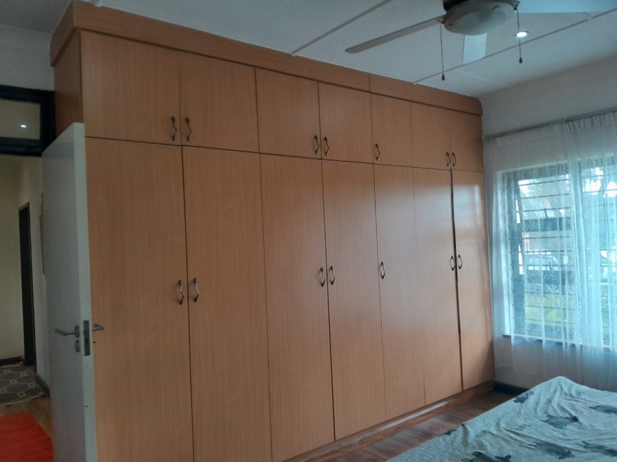 3 Bedroom Property for Sale in South Crest Gauteng